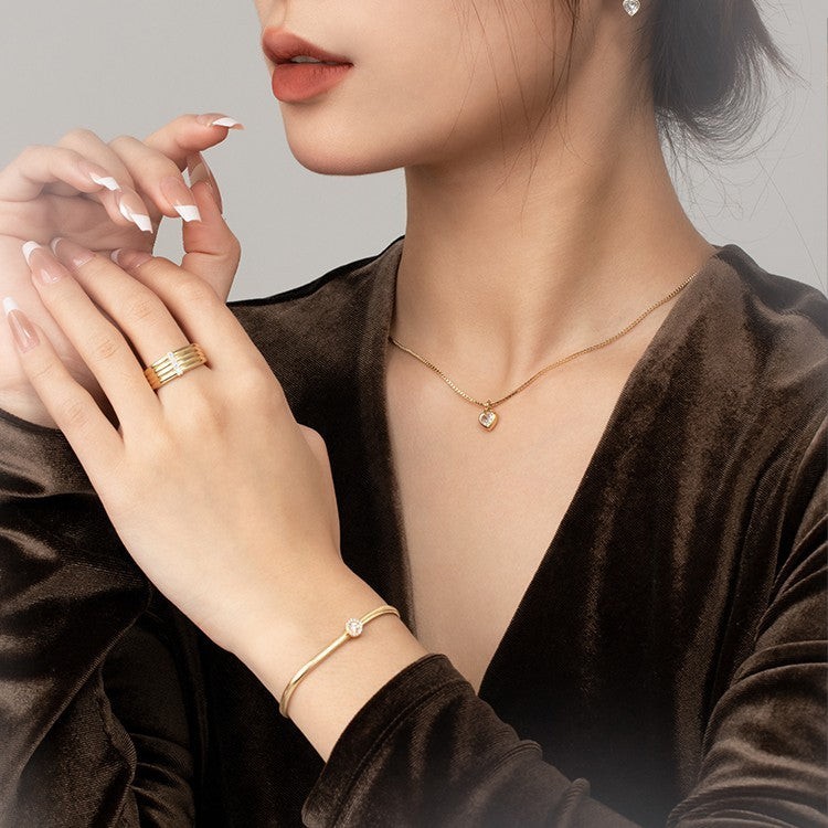 Luxury And Niche Accessory Necklaces Nexora Store